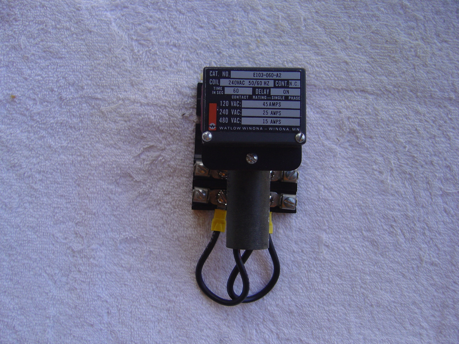 NEW Watlow Temperature Controller E103-060-A2