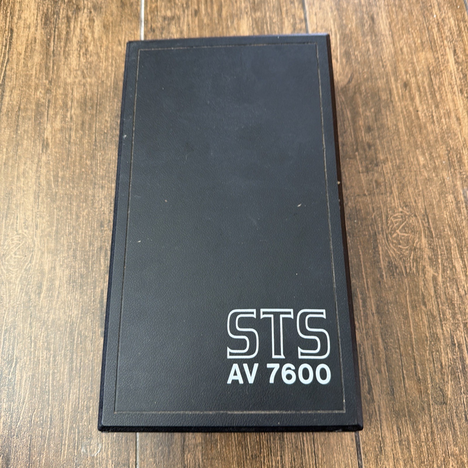 STS model AV7600 handheld VHF Transceiver