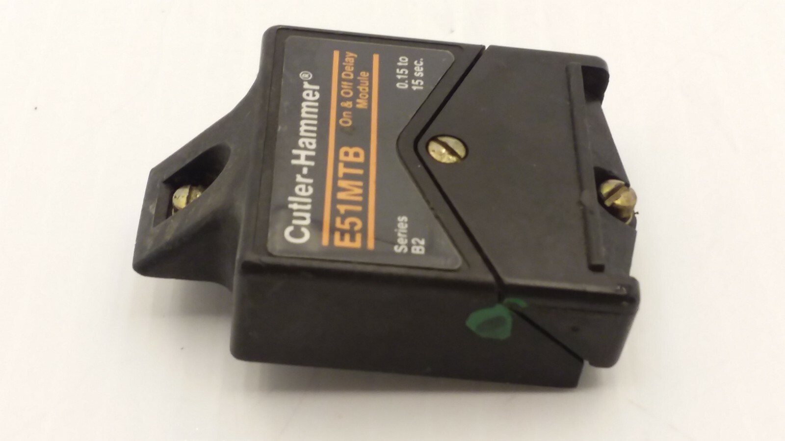 CUTLER HAMMER E51MTB TIMER ON & OFF DELAY MODULE0.15 TO 15 SEC. SERIES B2