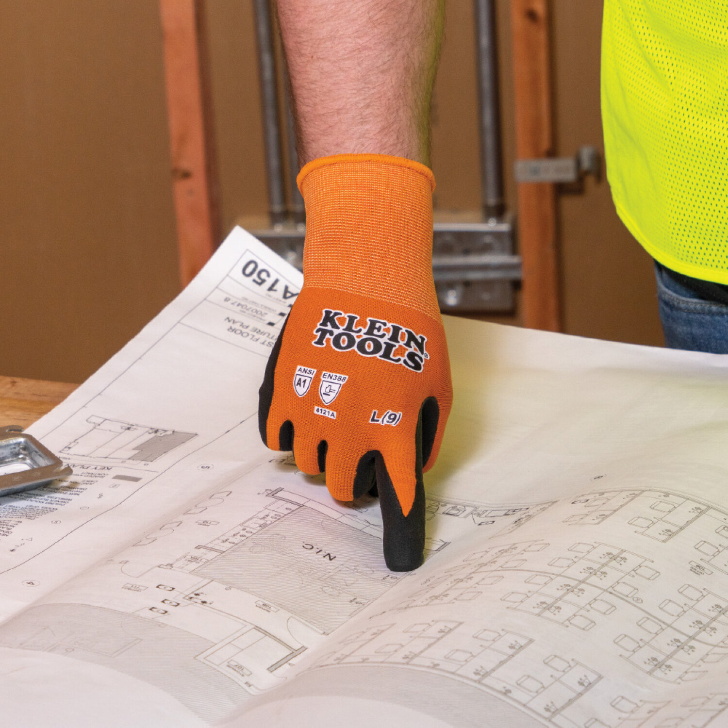 Klein Tools 60581 Knit Dipped Gloves, Cut Level A1, Touchscreen, Large, 2-Pair