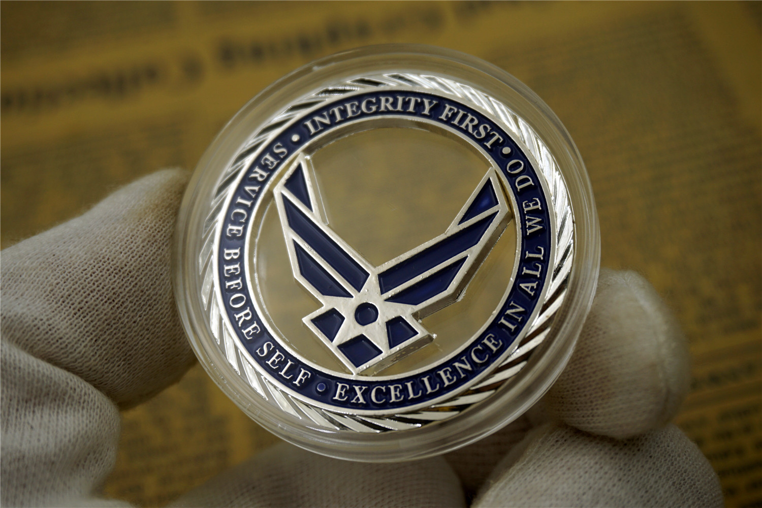 Americn Army U.S. Air Force / Core Values - USAF Brass Challenge Coin Badge