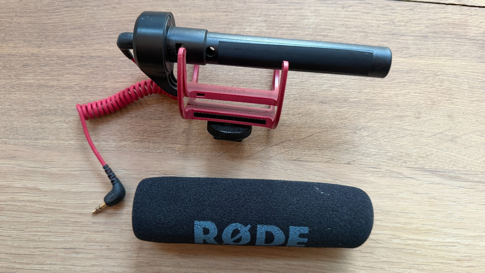 Rode VideoMic GO Compact On-Camera Microphone
