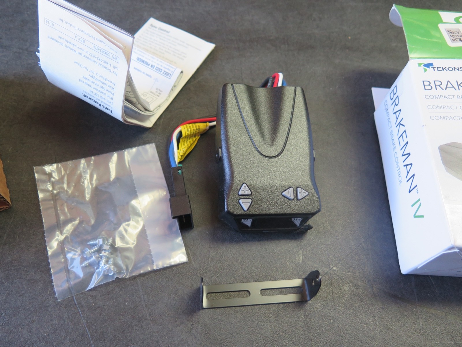 Tekonsha 8507120 Brakeman IV Time-Delay Brake Controller For Trailers (O8C2)