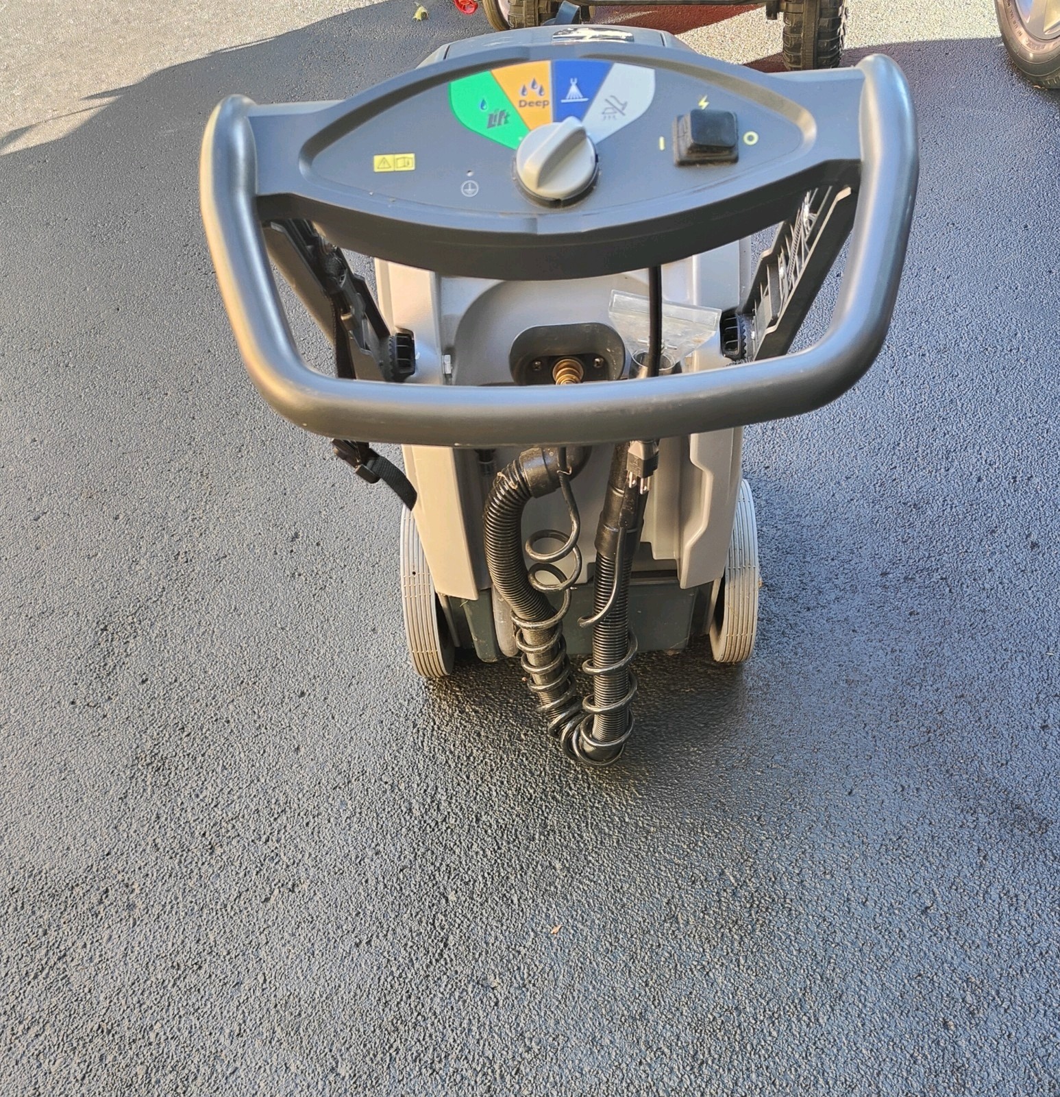 Comercial Carpet Cleaner - Advanced ES300 XP