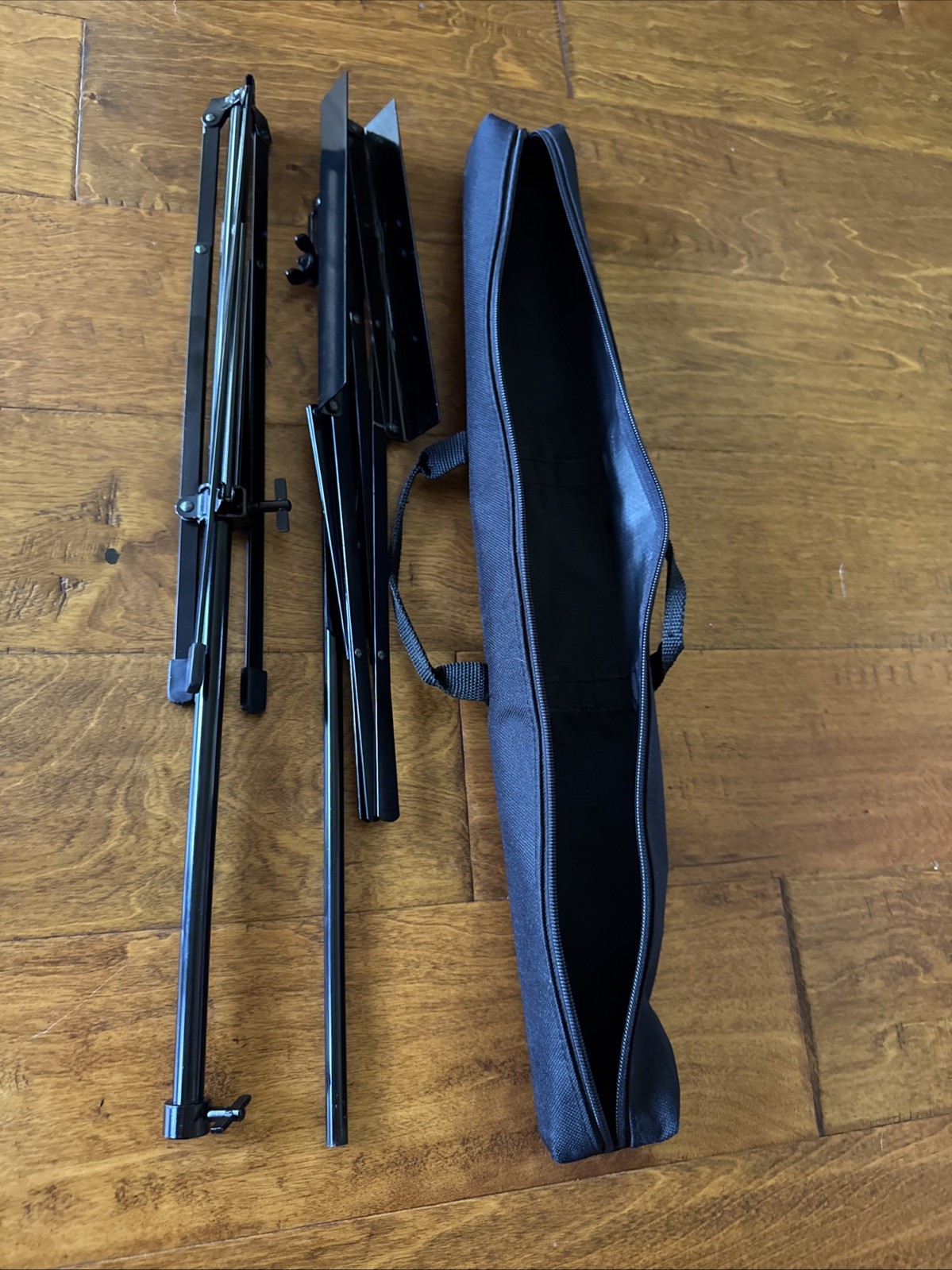 Folding music stand