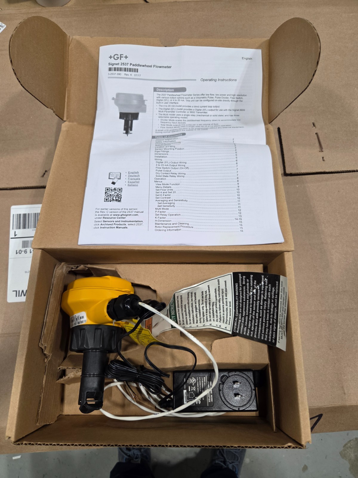 GF Signet 2537  3-2537-1C-P0 Paddlewheel Flowmeter - DCR, 0.5 to 4"