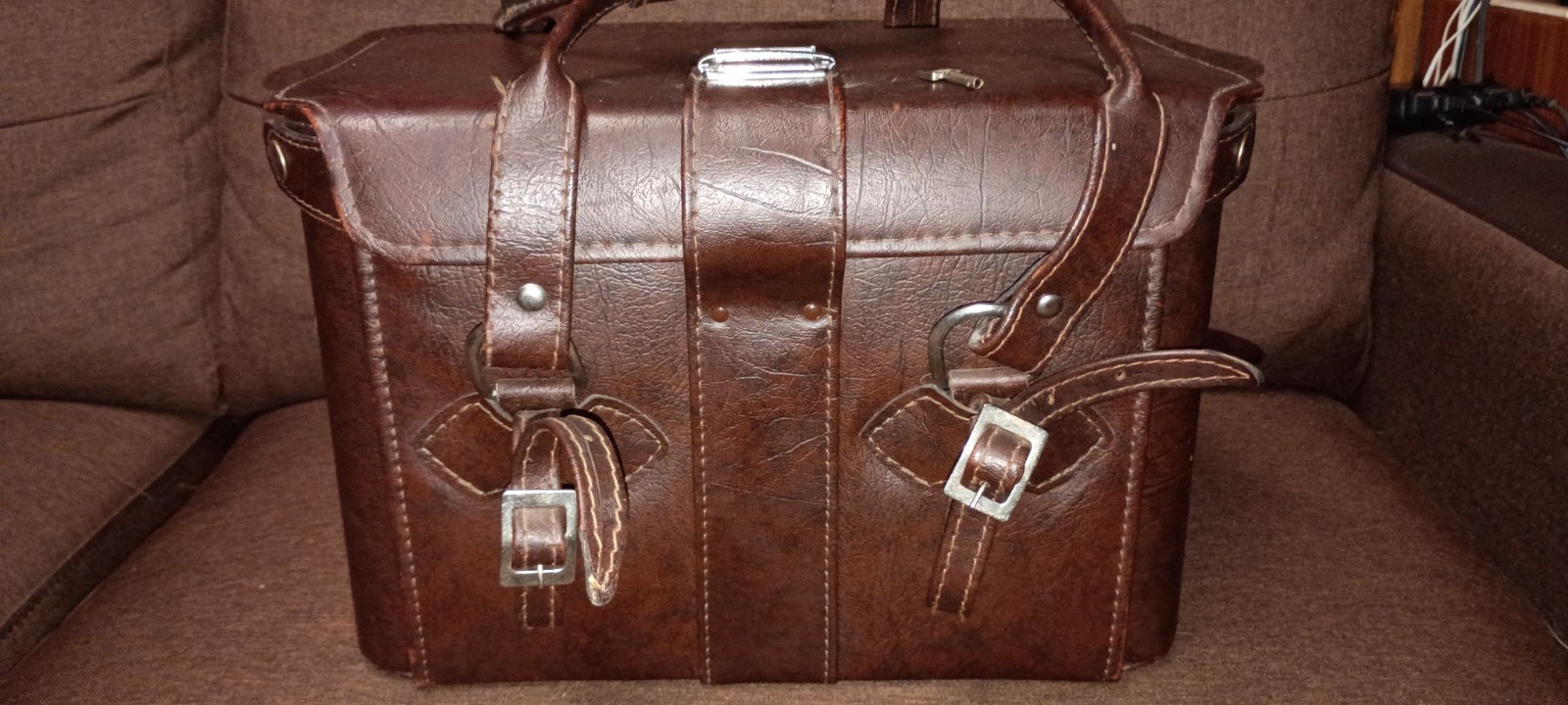 Hinomoto Number 48 Leather Camera Bag Nice!