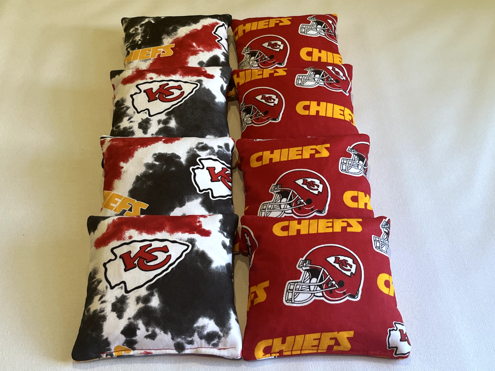 KANSAS CITY CHIEFS CORNHOLE BEAN BAGS SET OF 8 TOP QUALITY TOSS GAME