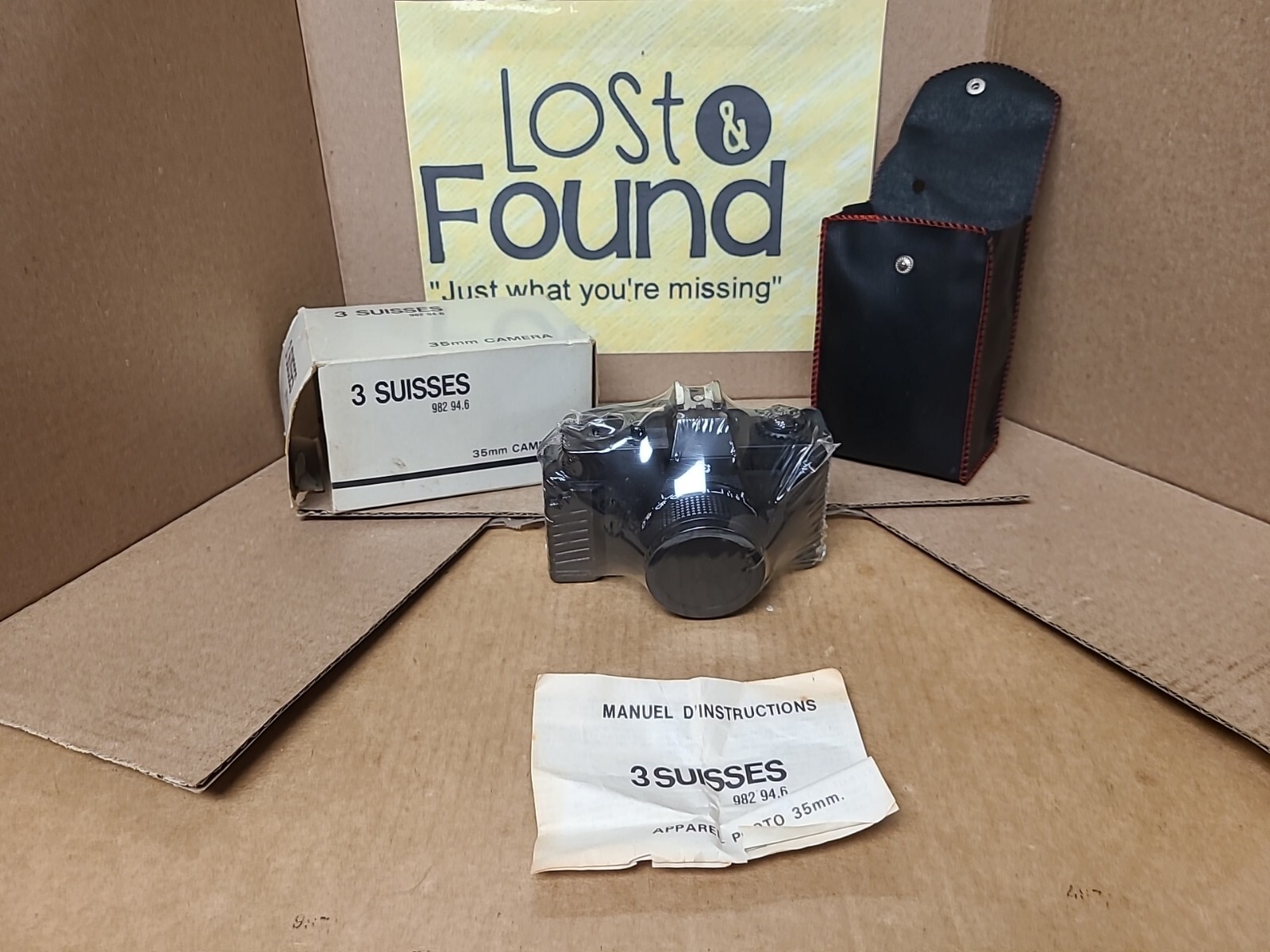 NEW 3 SUISSES 982 94.6 35mm Camera In Box With Case Sealed **SEE PICS**