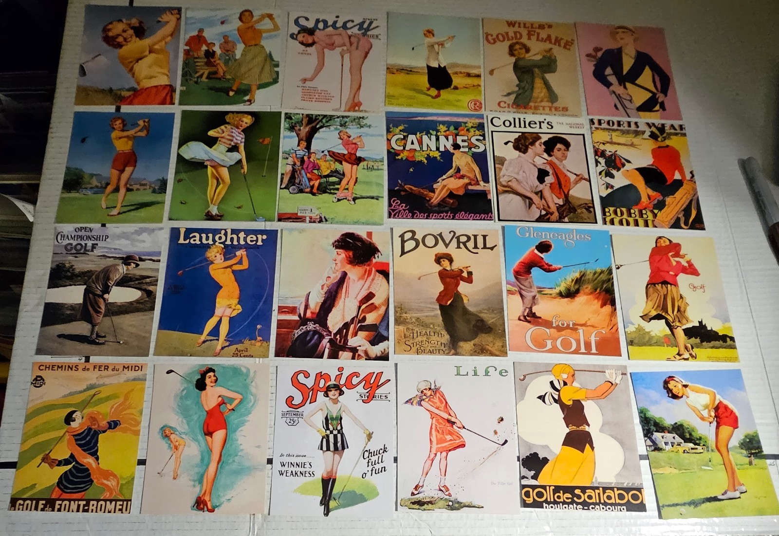 24 different GOLF RETRO STYLE POST CARDS. MINT