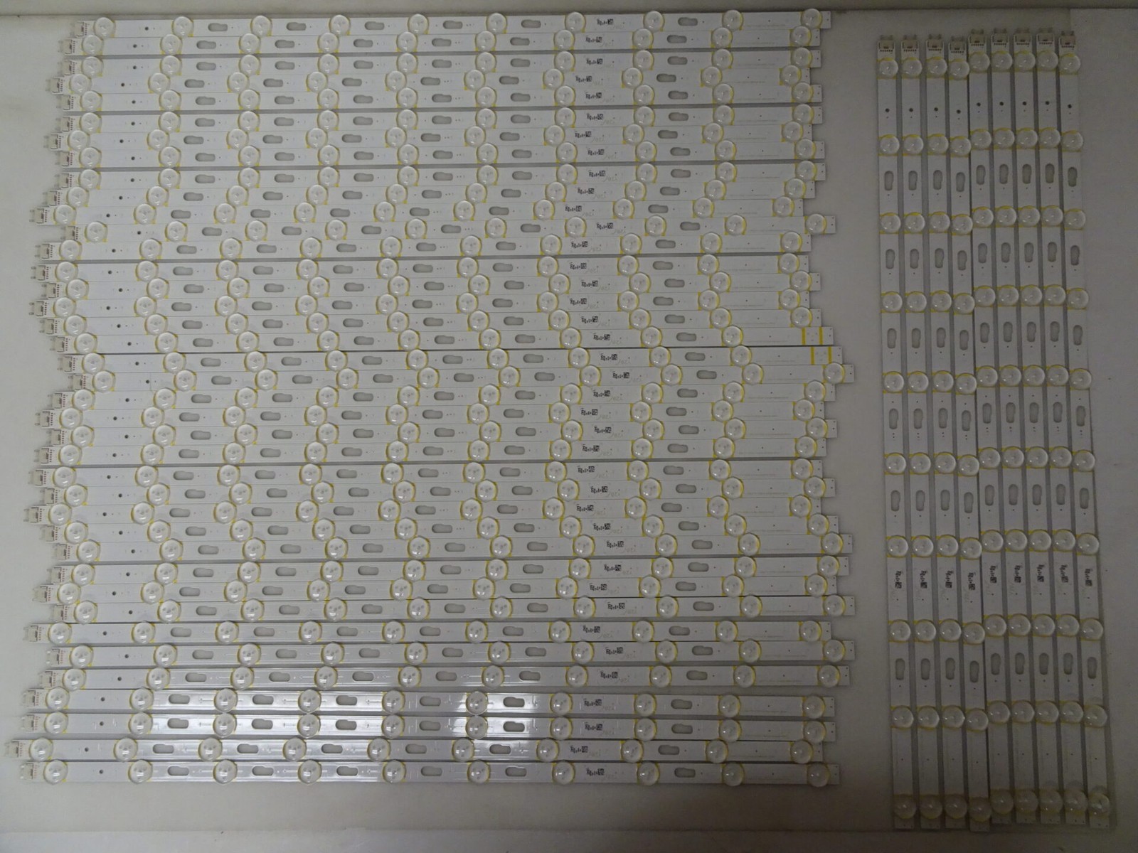 Samsung QN85Q80AAFXZA LED Strip Set (48) BN96-50374A