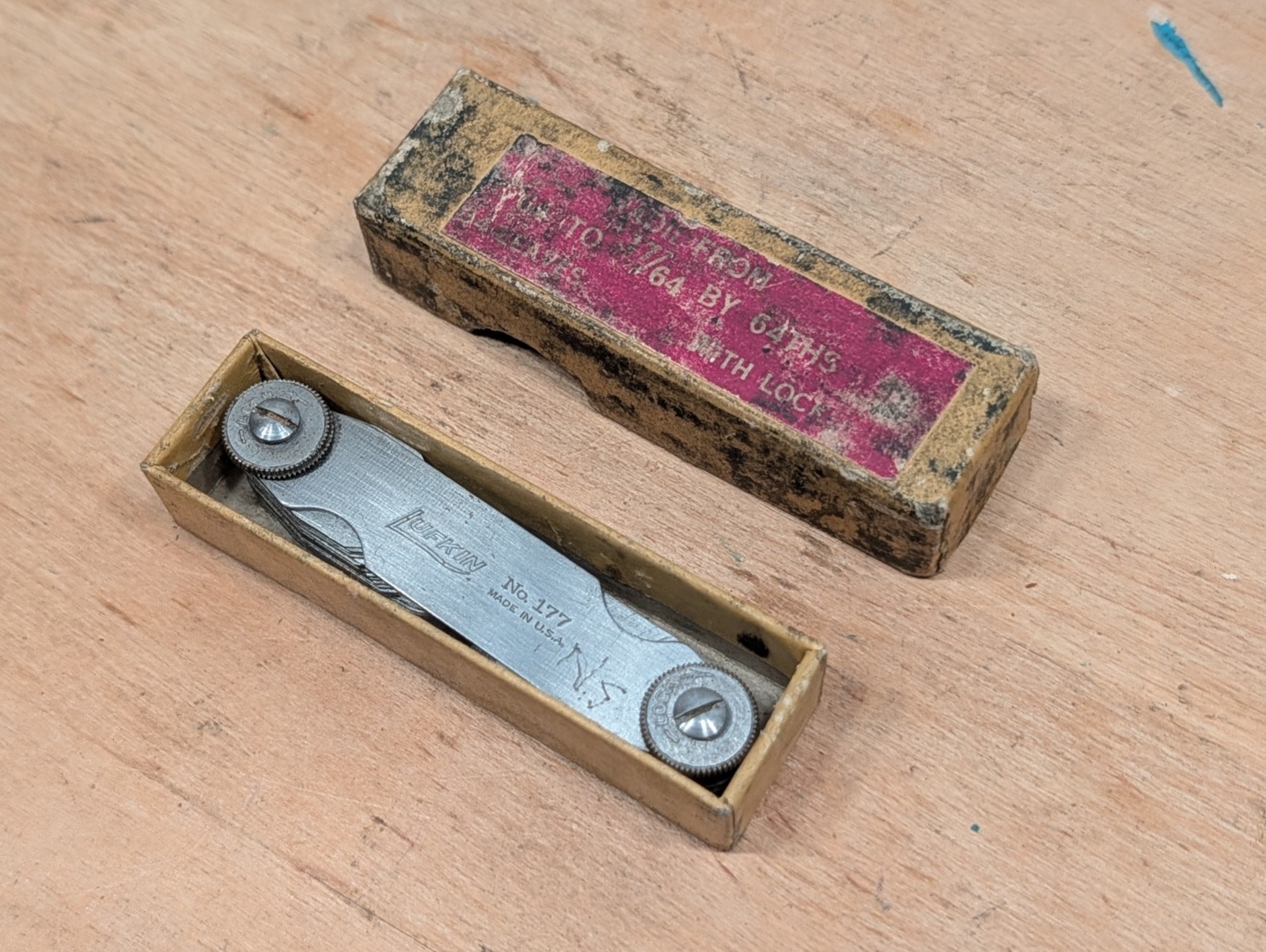 ** Vintage - LUFKIN - RADIUS GAGE - number 177 - with ORIGINAL BOX **