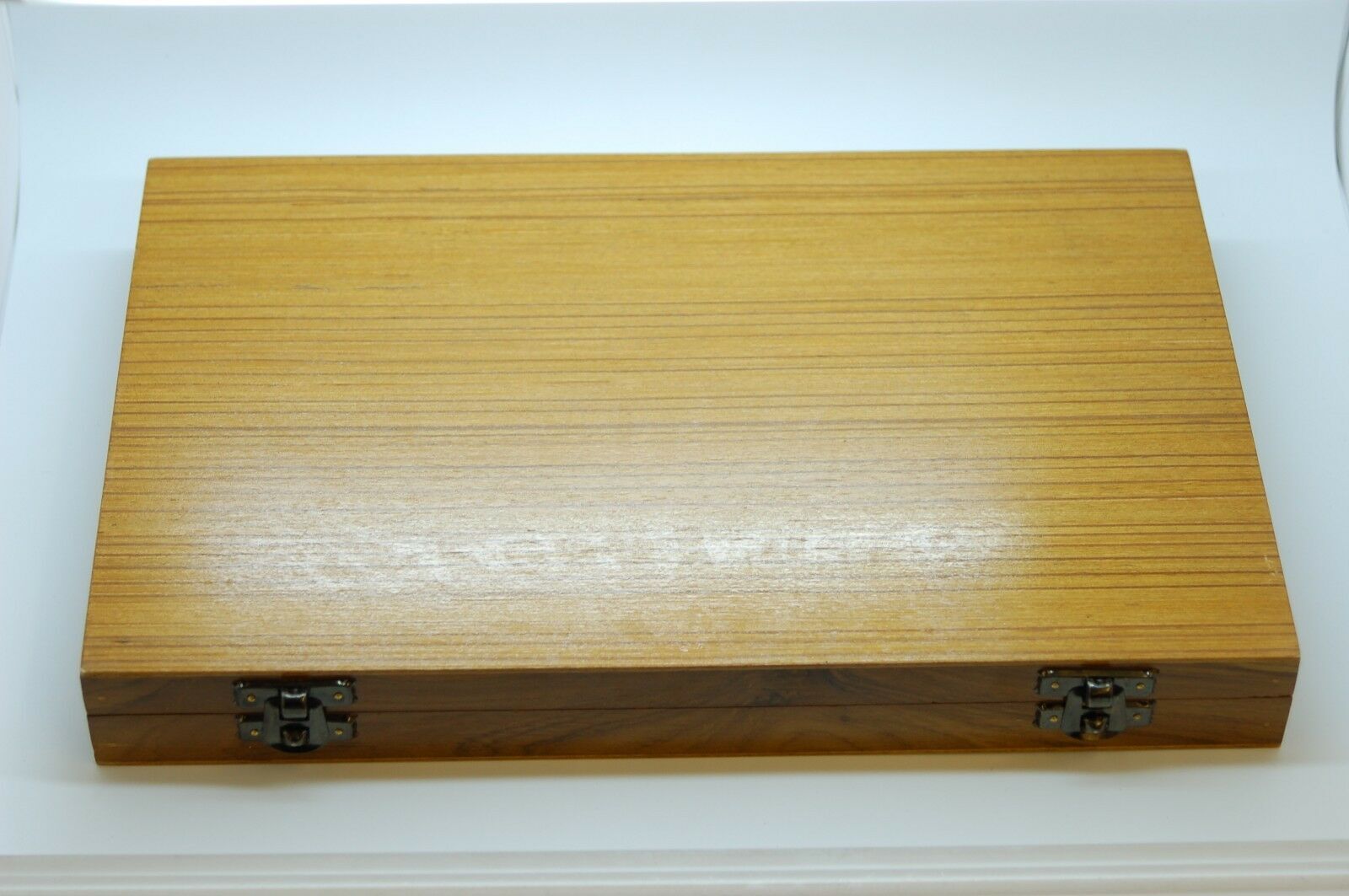 Wooden Hand Made Fly Tying Tools, Materials Set in a Box, Vise, Thread, Whip
