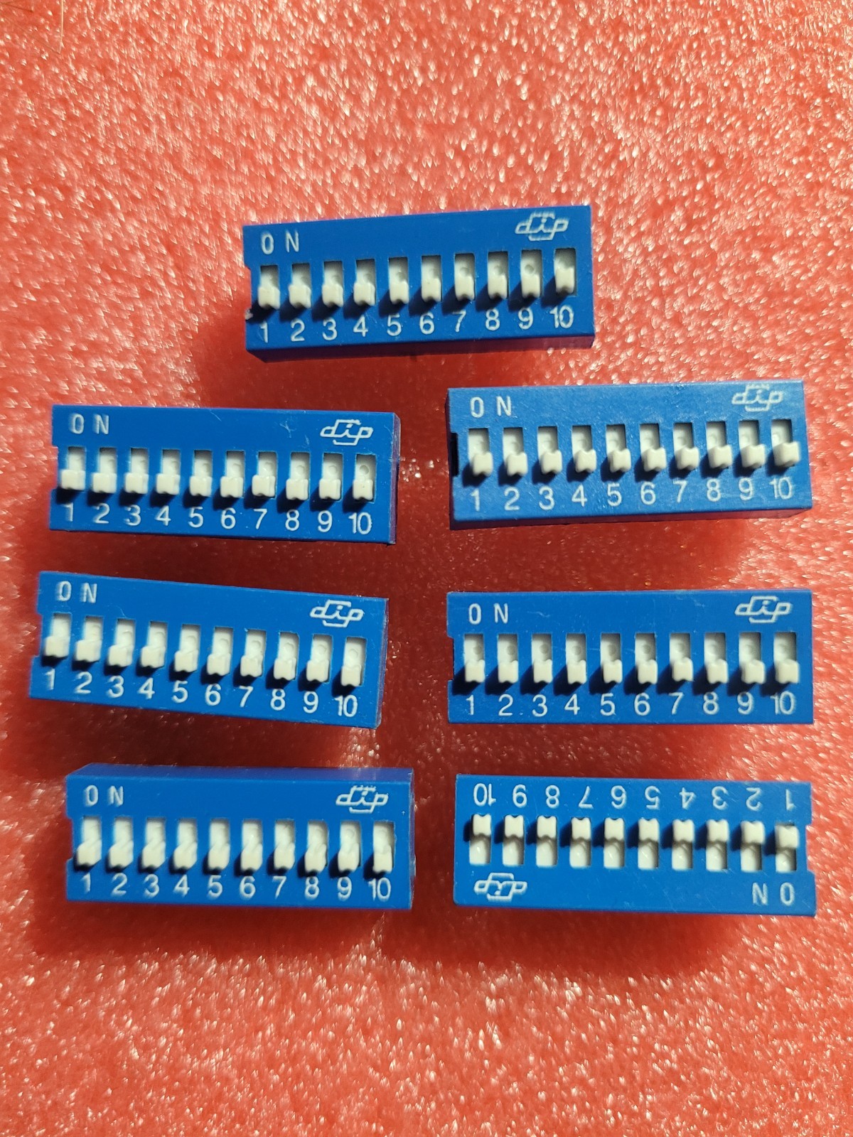 7 pcs 10 Position DIP Switch, 2.54mm Pitch, Blue - On/Off Toggle, DIPtronics Type