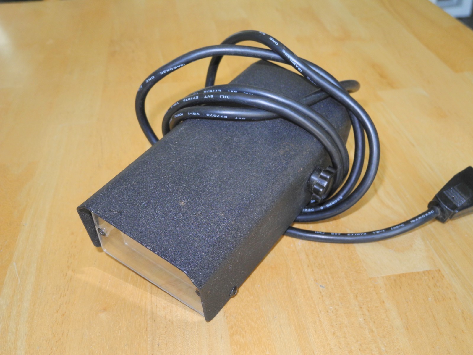 Radio Shack Strobe Light Controller 120V AC 0.5A 60Hz Cat. No. 42-3048