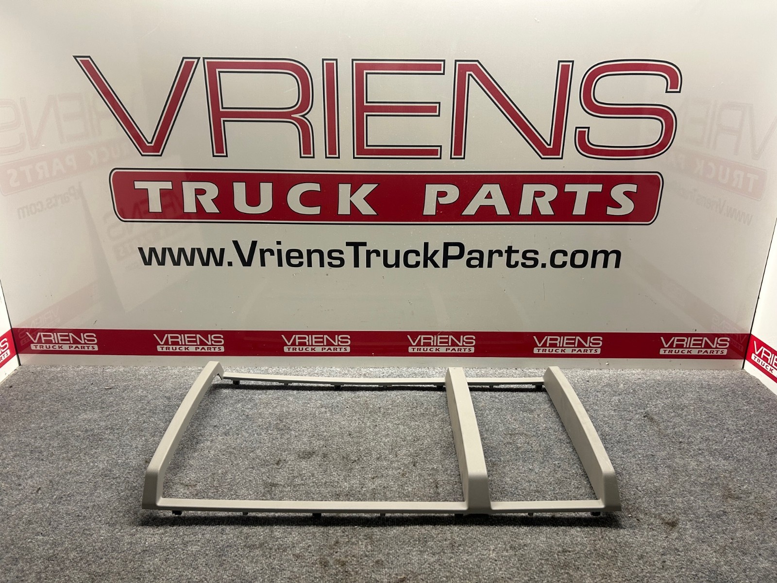 KENWORTH U22-1078-000 TRIM-CABINET INTERIOR