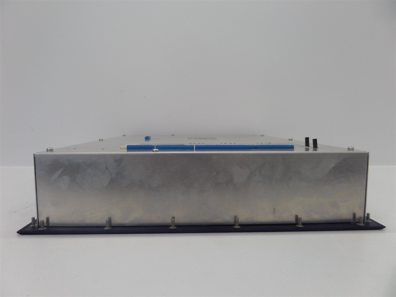 Gecma Challenger 18I-FMO Terminal Display Unit - Missing Ground Pin