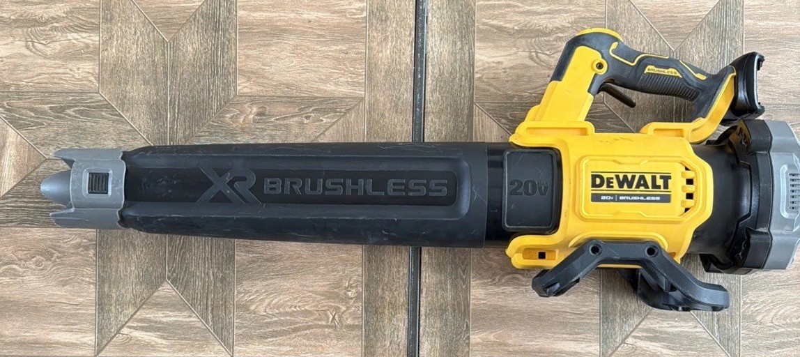 Dewalt DCBL722B 20V Brushless Cordless Handheld Blower FOR PARTS OR REPAIR As—Is
