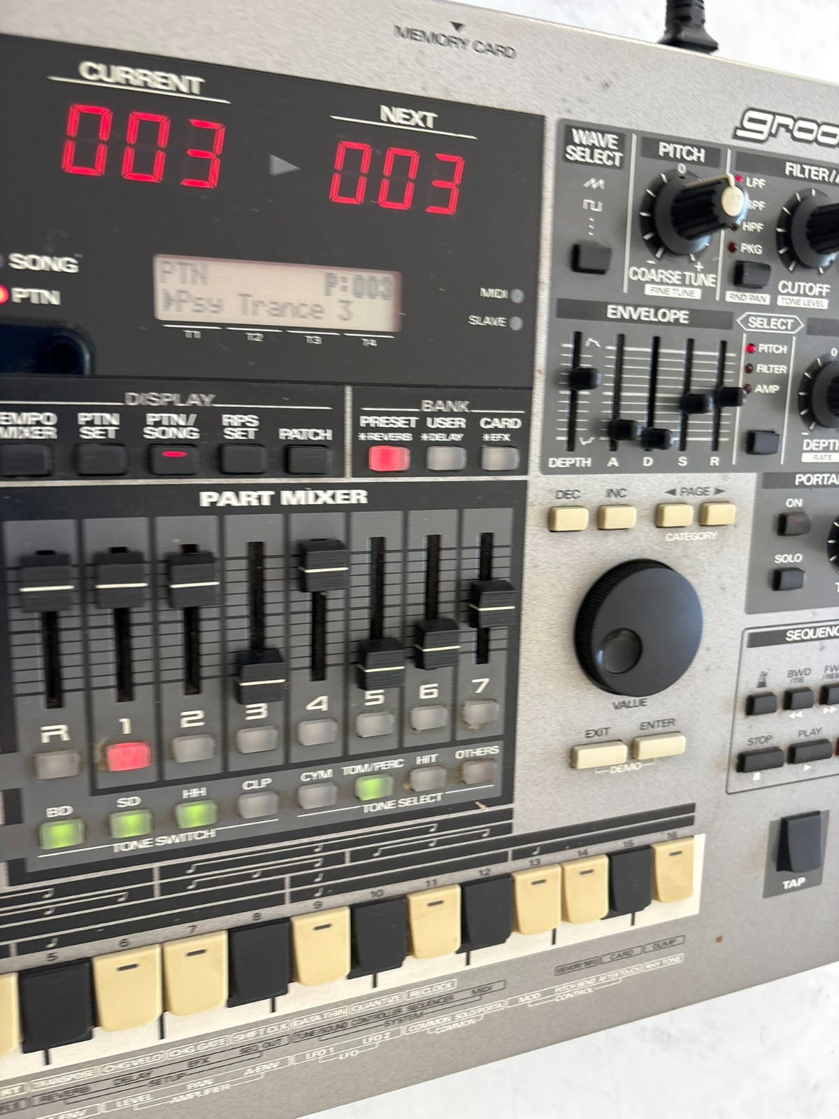 Roland MC505