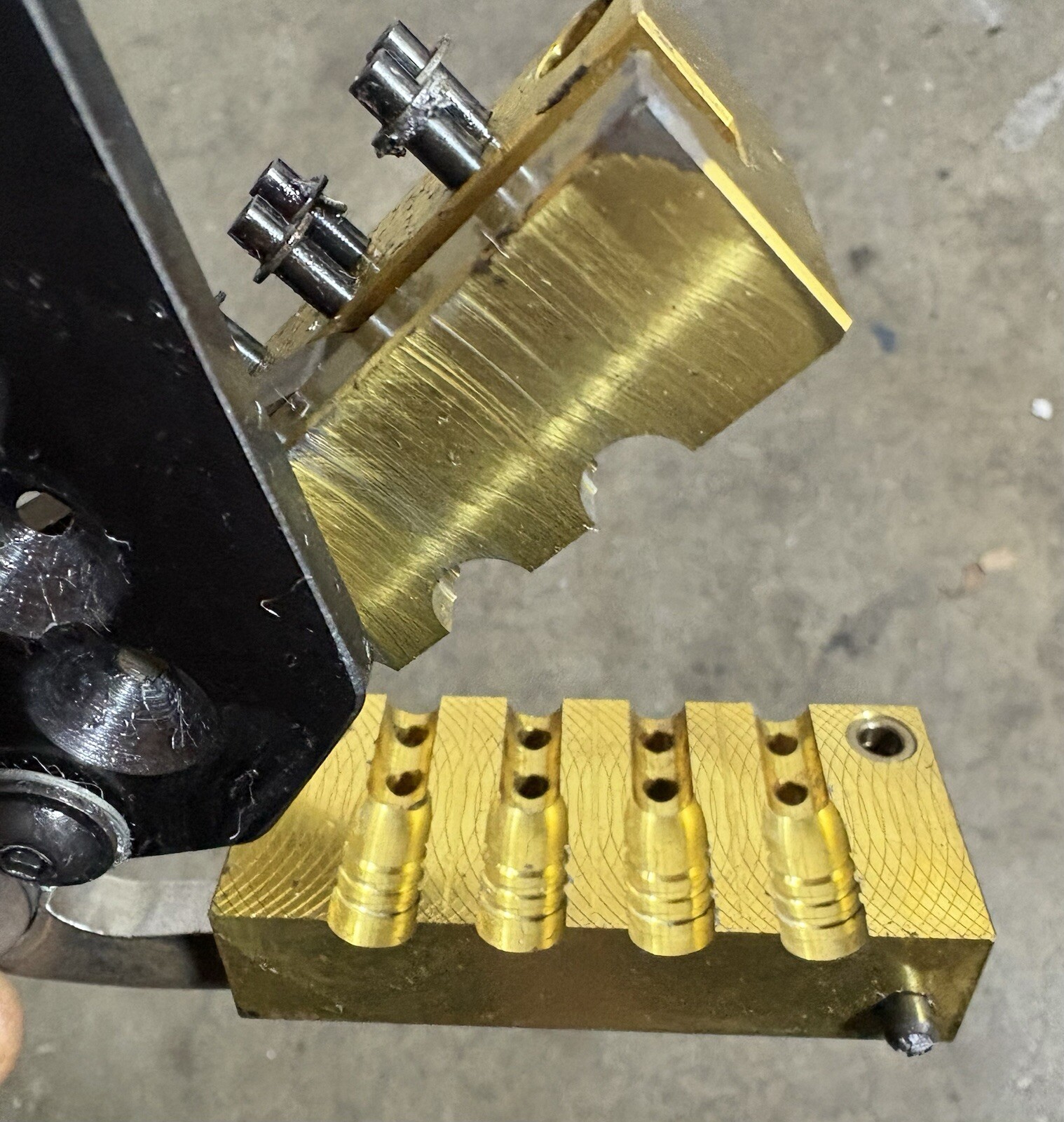 MP C385-180RF 4 Cavity Mold Lee 6cav Handles 180gn HB And Solid .358 Diameter