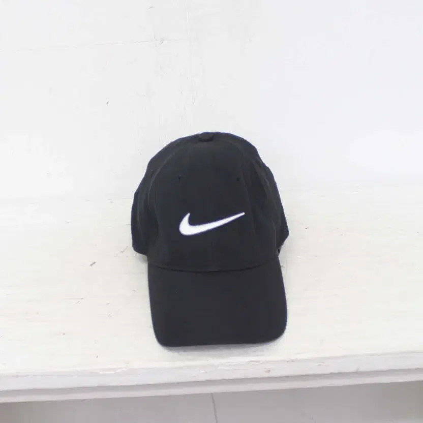Authentic Nike Men's Baseball & Golf Cap SM