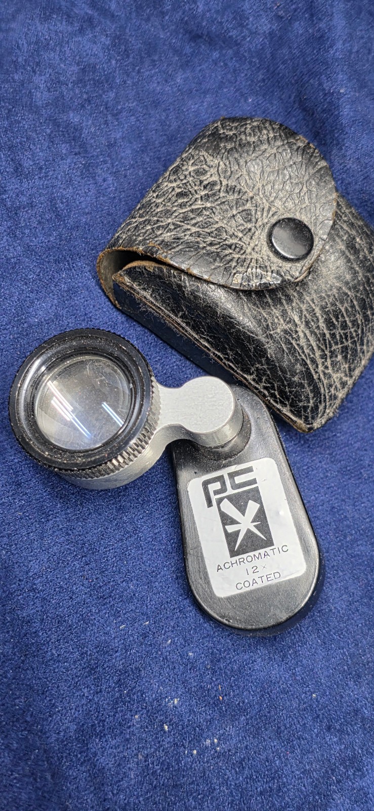 VINTAGE PC ACHROMATIC 12X COATED LOUPE WITH LEATHER CASE (JAPAN)