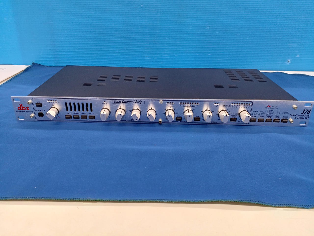 DBX 376 | Tube Mic Preamp Channel Strip with Compressor Good Condition