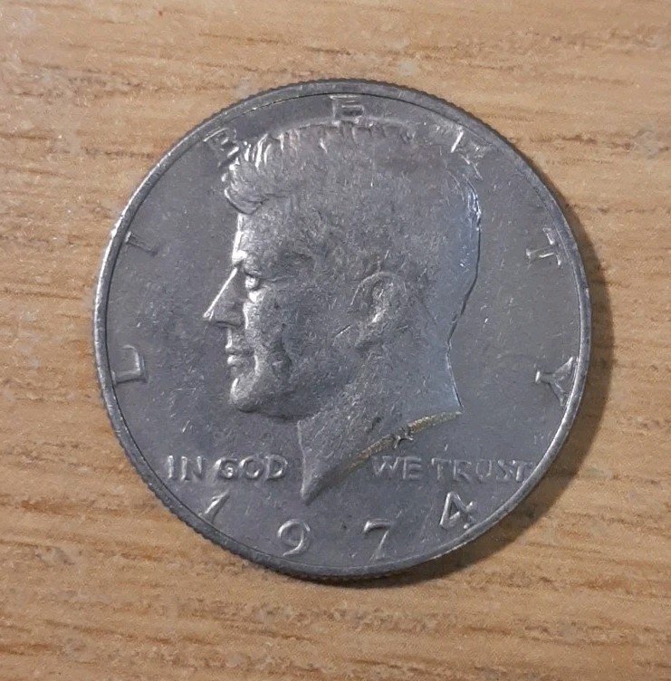 1974 JOHN F KENNEDY HALF DOLLAR FIFTY CENTS PHILADELPHIA AMERICA USA (MM5)