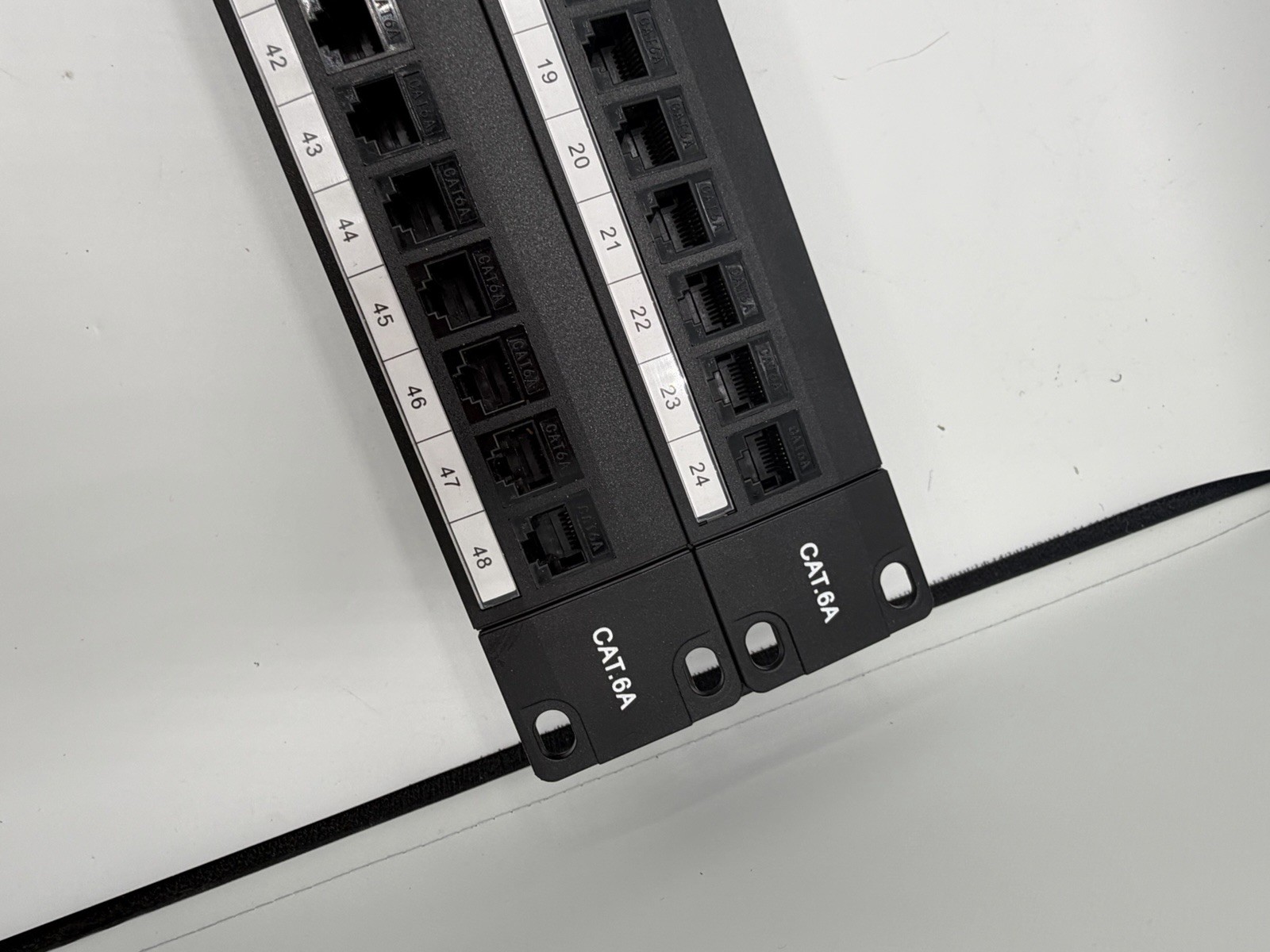 Rapink Patch Panel 48 Port Cat6A with inline keystone, Pass-Thru