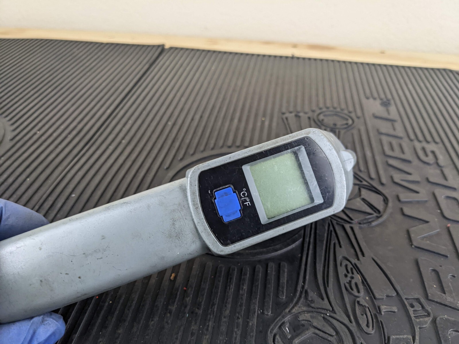 #at902 Cornwell Tools MCL52224 Infrared Thermometer with Target Laser