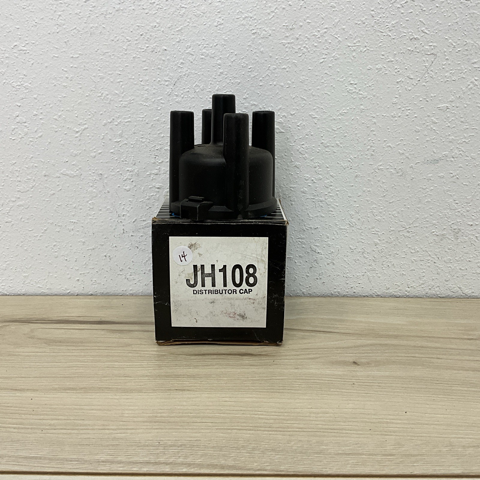 Etron Distributor Cap JH108