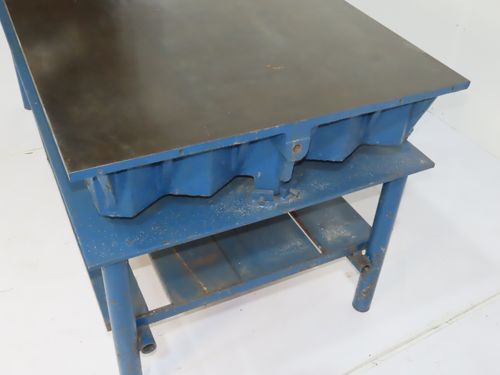N/A 72"x32"x35" Cast Iron Layout Welding Assembly Table Bench