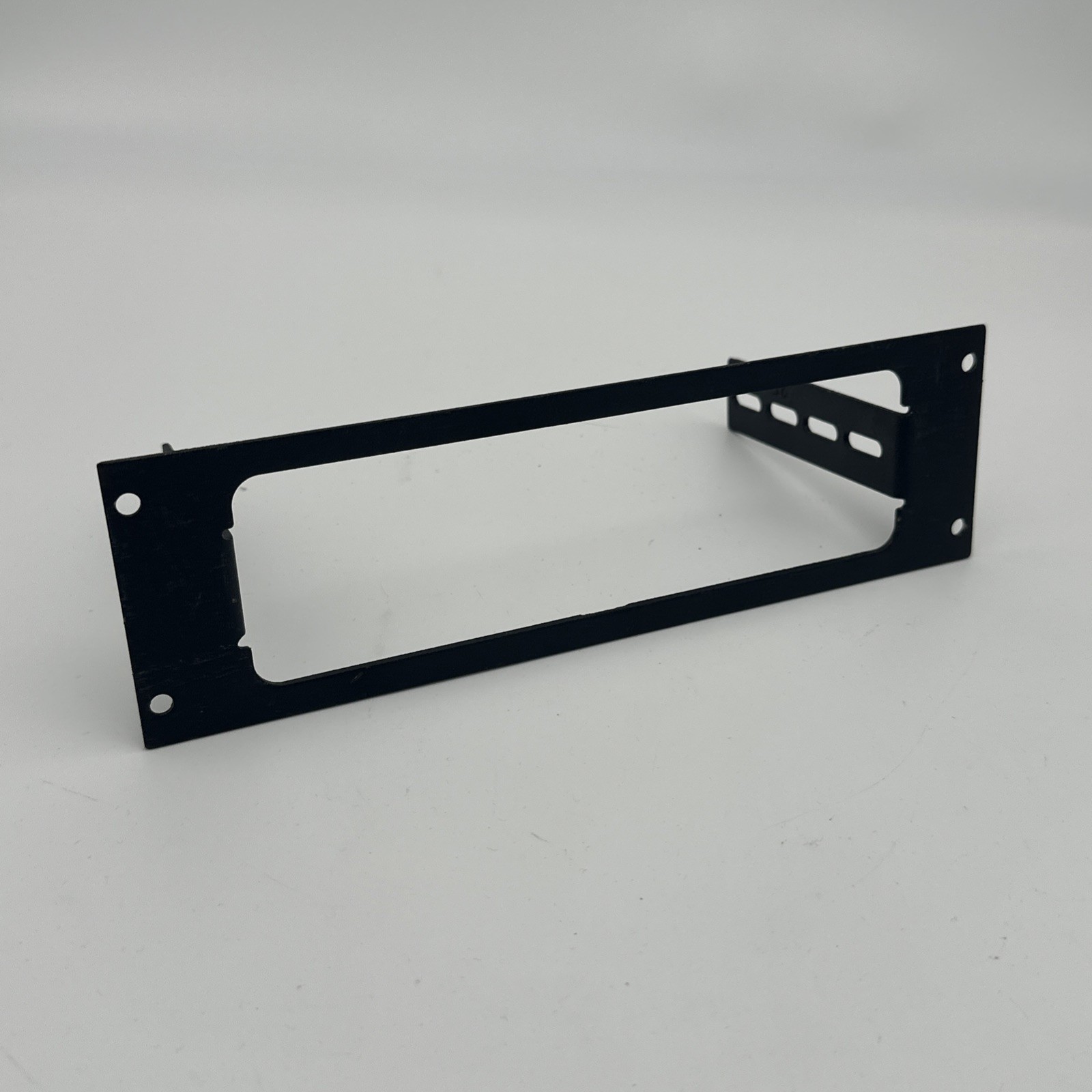 Havis 1-Piece Equipment Mounting Bracket 2.5"-In C-EB25-CDS-1P