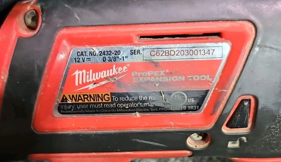 Milwaukee Tools 2432-22 M12 Cordless Proplex Expansion Tool Kit