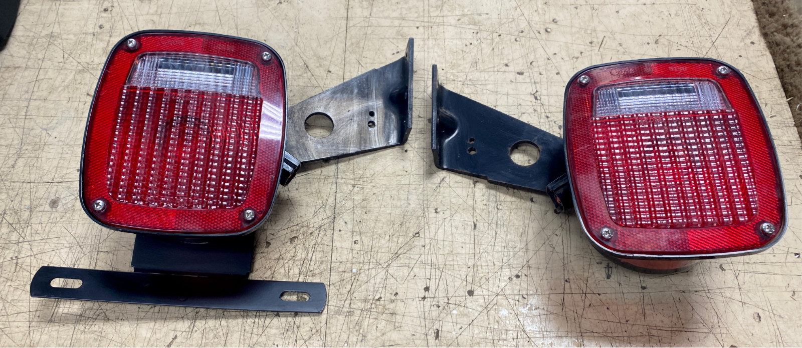 NEW Pair Grote Factory  Ford Superduty Truck Cab & Chassis Trailer Tail Lights!