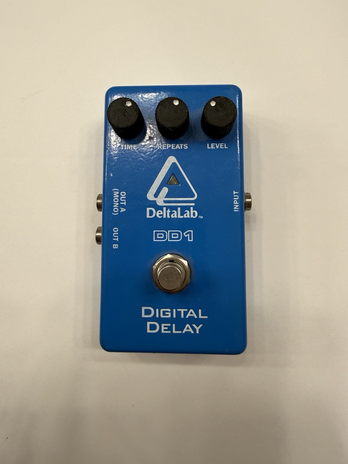 Deltalab DD-1 Stereo Digital Delay Echo Rare Guitar Effect Pedal *READ*