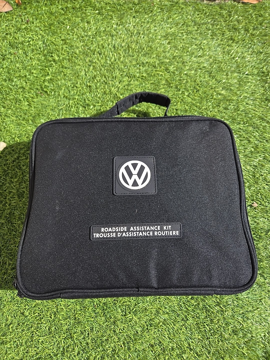 OEM Genuine Volkswagen Roadside Assistance Kit For all VW automobiles New