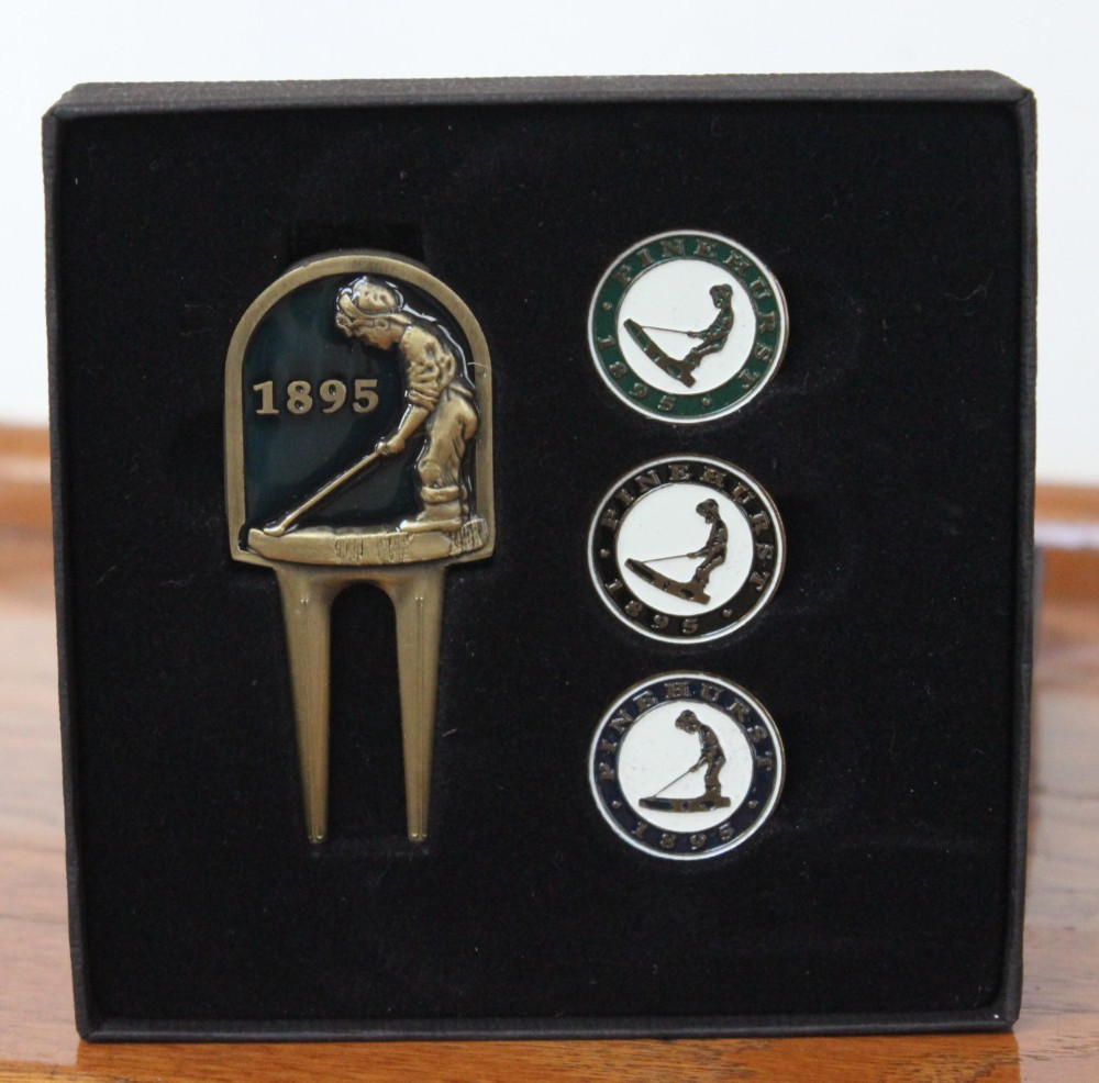 Vintage Pinehurst 1895 Divot & 3 Ball Markers GIFT SET - NEW