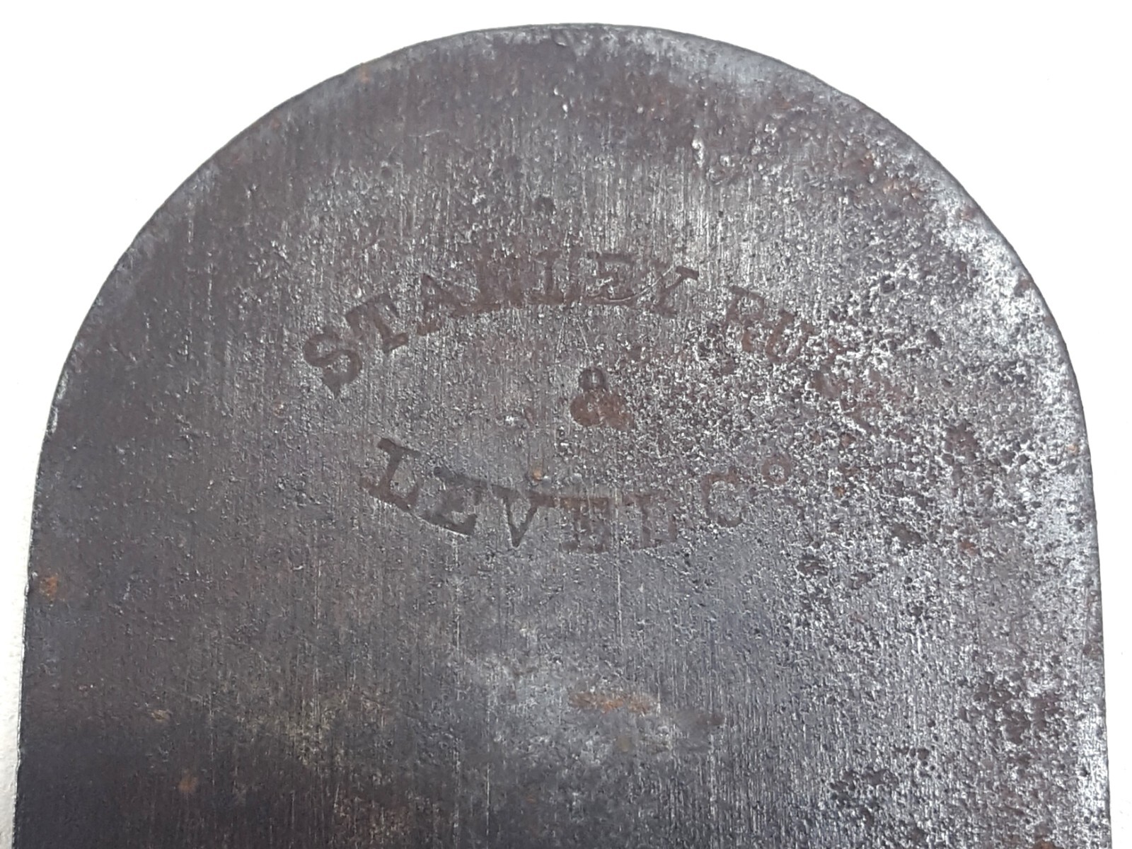 2136 Stanley No. 102 Iron, Early "J" Trademark