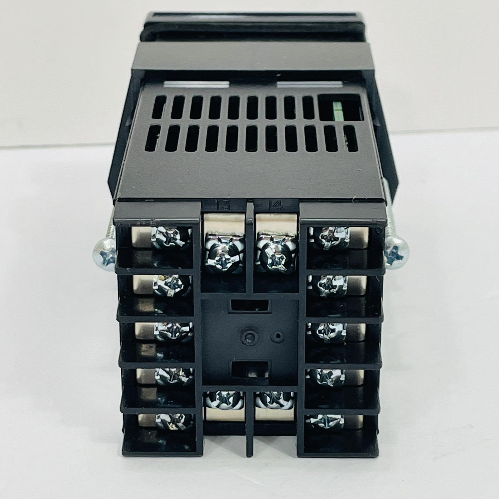 Red Lion P1621100 P16 Series Temperature Process Controller ~NEW~