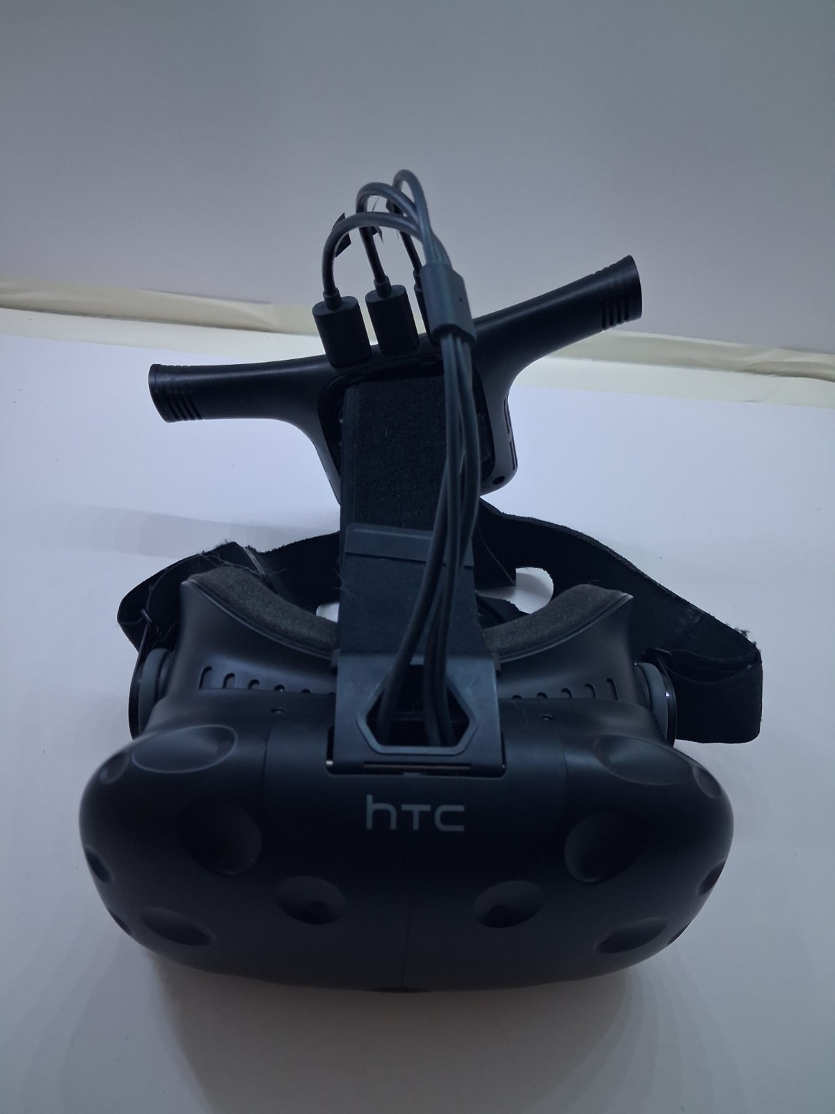 HTC Vive (First Gen)-All Parts Included Missing link box. Read Description
