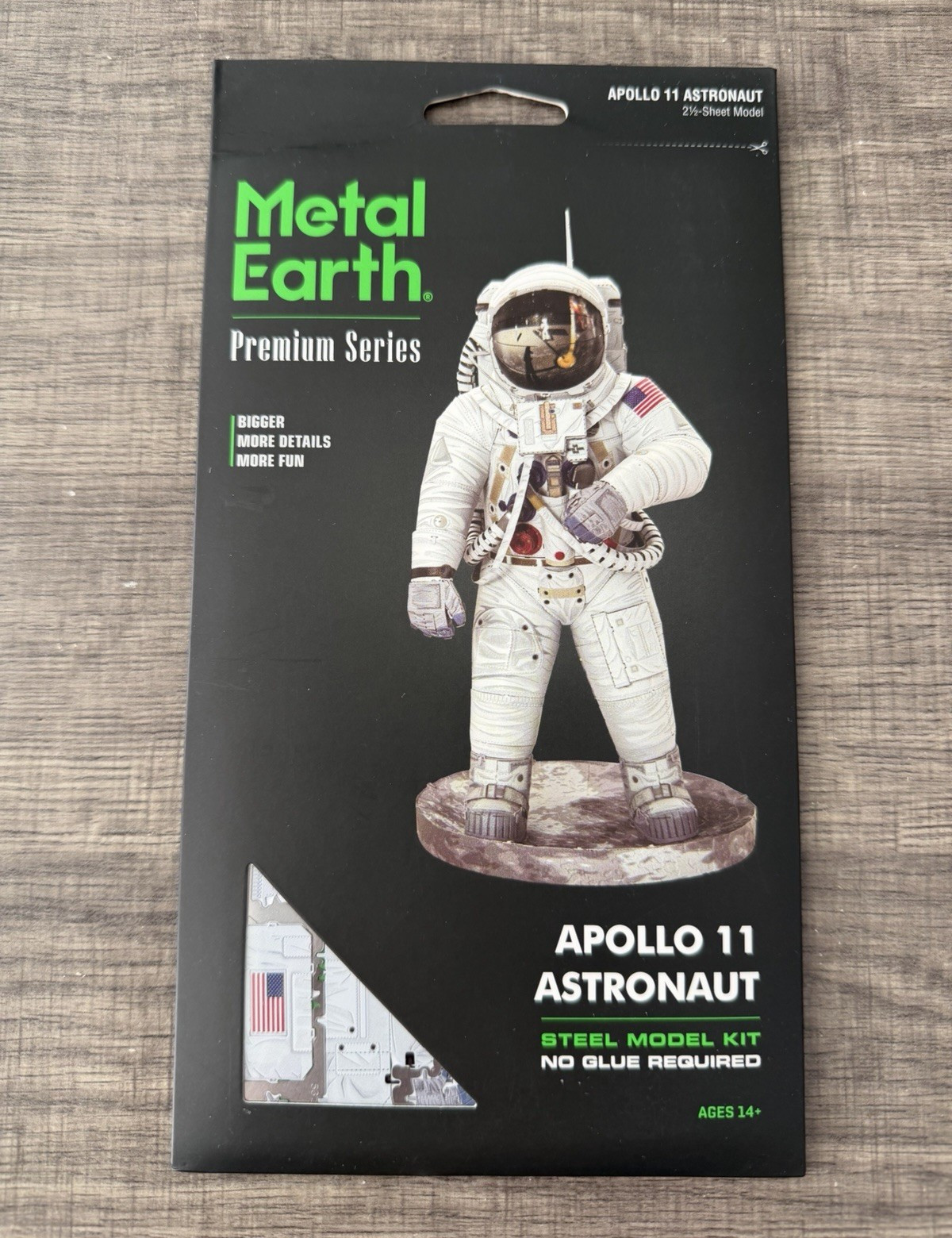 Metal Earth Premium Series Apollo 11 Astronaut Steel Model Kit, No Glue