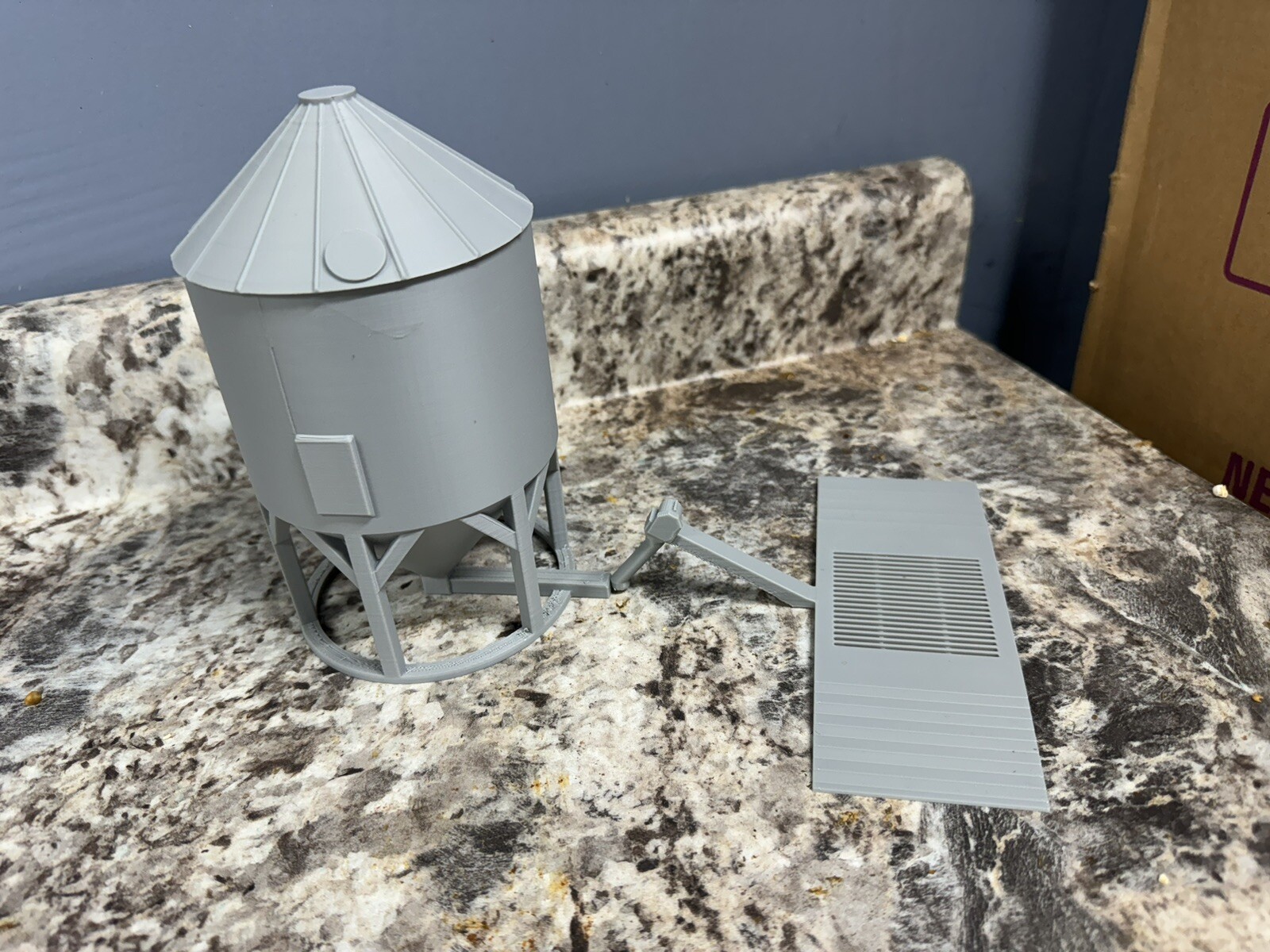 1:64 Scale Grain Setup - Wet Bin And Pit