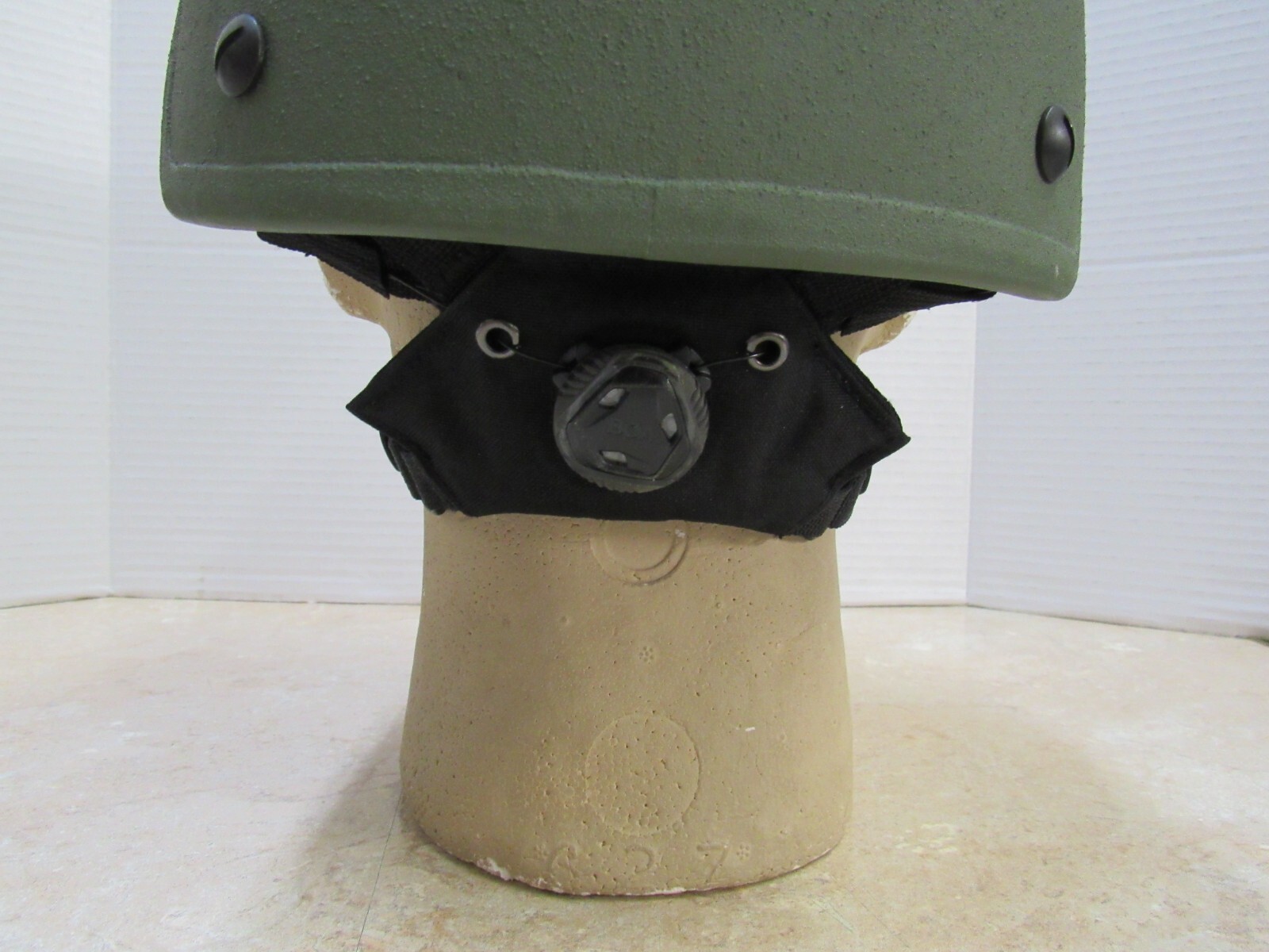 BMI Combat Helmet Medium High Cut w/ BOA Dial Type Chinstrap ERE Industry