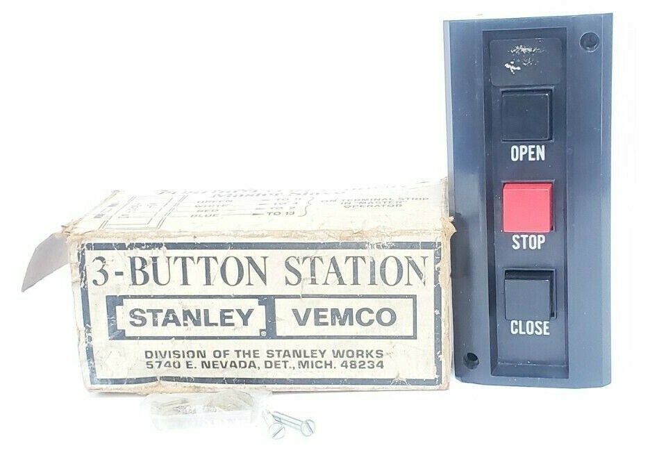 NIB STANLEY VEMCO 320-538 PUSHBUTTON STATION 3-BUTTON 320538
