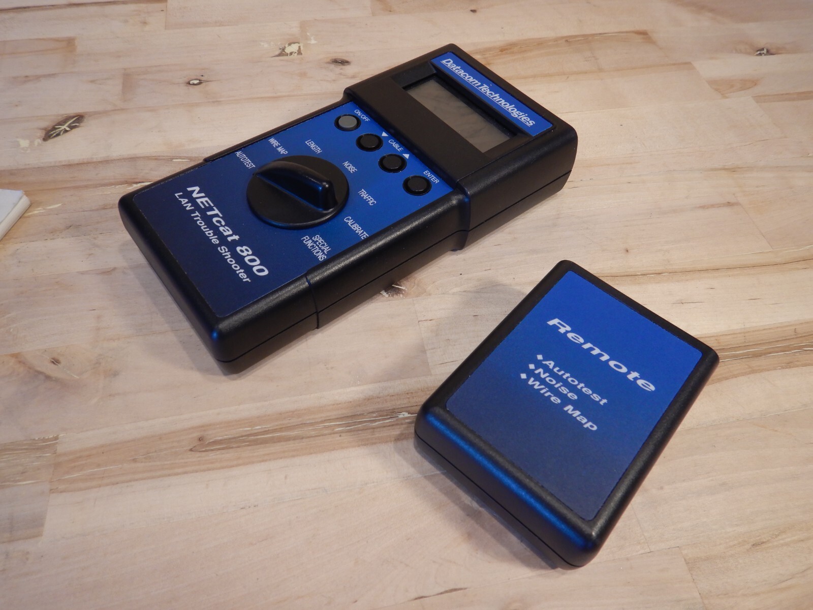 DATACOM NETcat 800 LAN Trouble Shooter Network Cable Tester W/ Remote & Manual