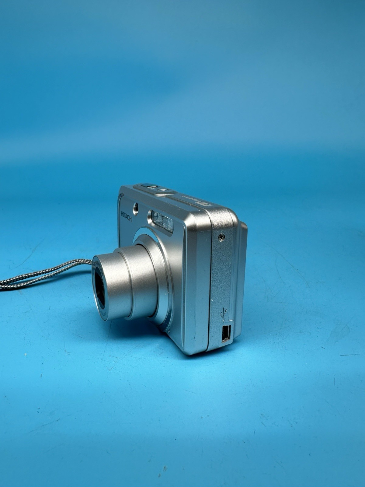 Hitachi Digital Camera HDC-861E 8.0MP Silver Tested