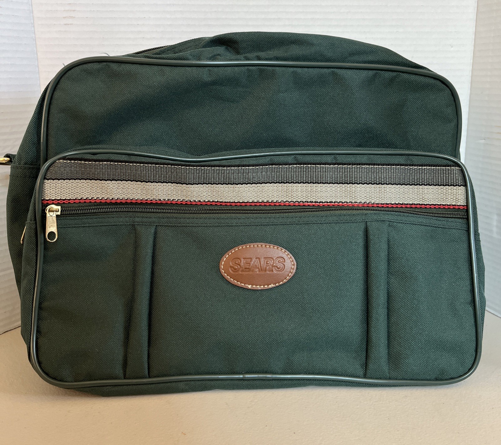 Vintage Sears green Nylon Carryon Travel Bag Luggage VTG.   “BP”