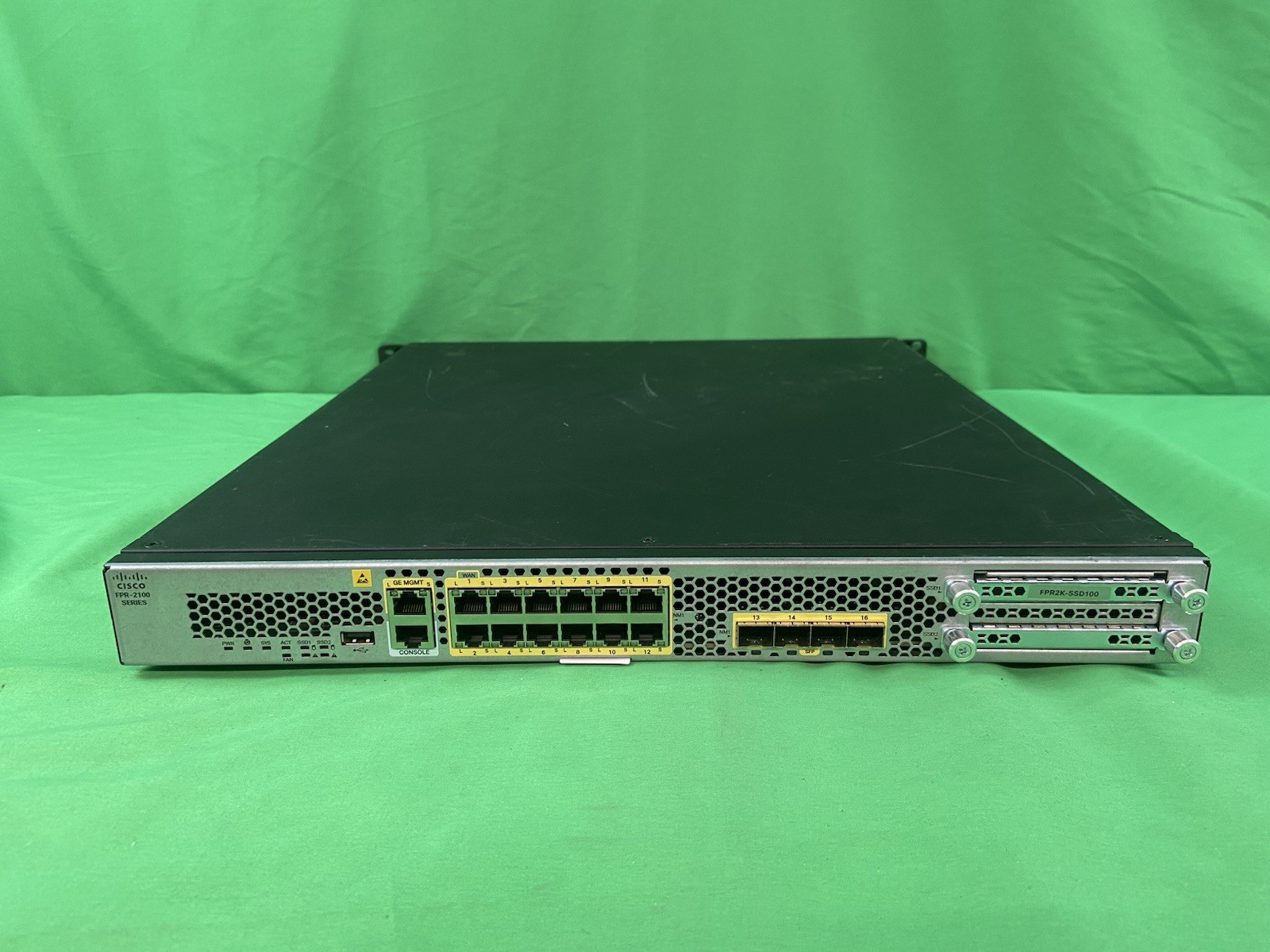Cisco FirePower 2120 16-Port Security Appliance w/240gb SSD FPR-2120 *READ READ