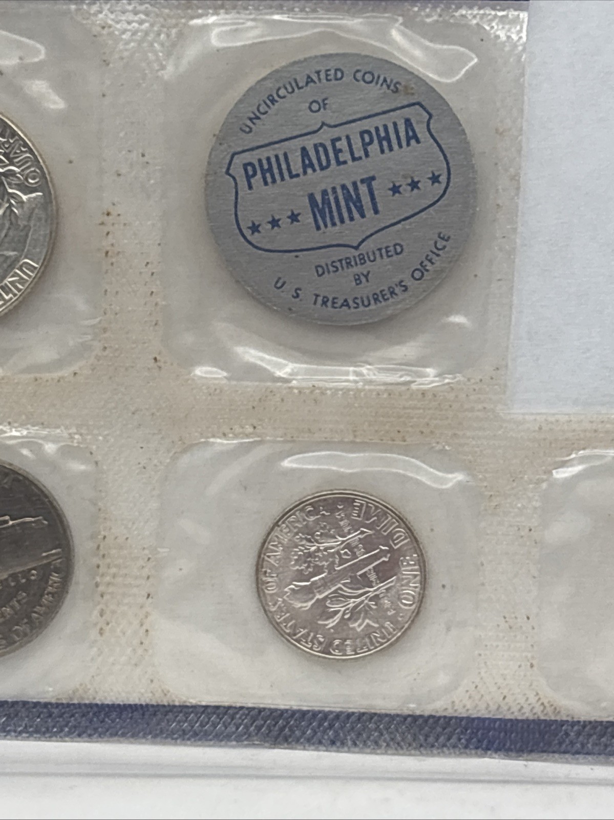 1959 Philadelphia Mint UNCIRCULATED Set Missing Half - 90% silver quarter & dime